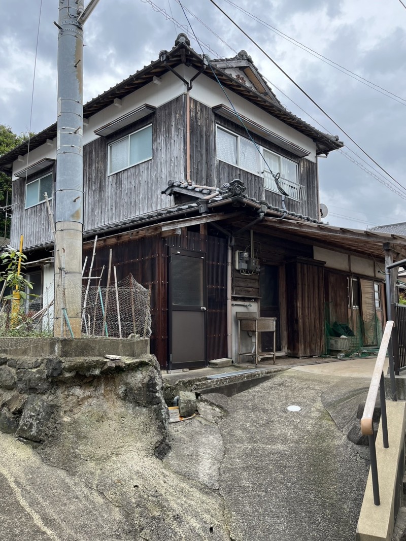 鷹島町売戸建て